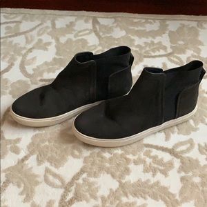 Kenneth Cole slip on sneaker